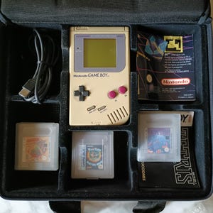 Vintage Original Nintendo Gameboy Working Game Boy 1989 Gray Vintage Original Nintendo Gameboy Working Game Boy 1989 Gray