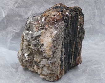 Natural piece: Tourmaline with pyrite inclusions