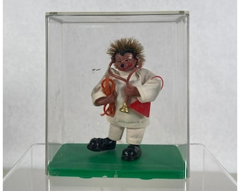Vintage Peter-Figuren Austria Butcher Hedgehog Figure w/ Plastic Case
