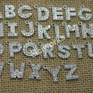 Plata por mayor 26pcs plantado Crystal A-z alfabeto letra encanto conector/colgante bolas