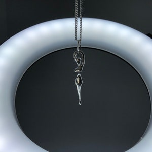 Pendentif la femme au cerceau en argent 925 image 9