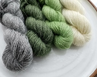 Forsblänk shiny wool yarn, white/grey/light green/dark green