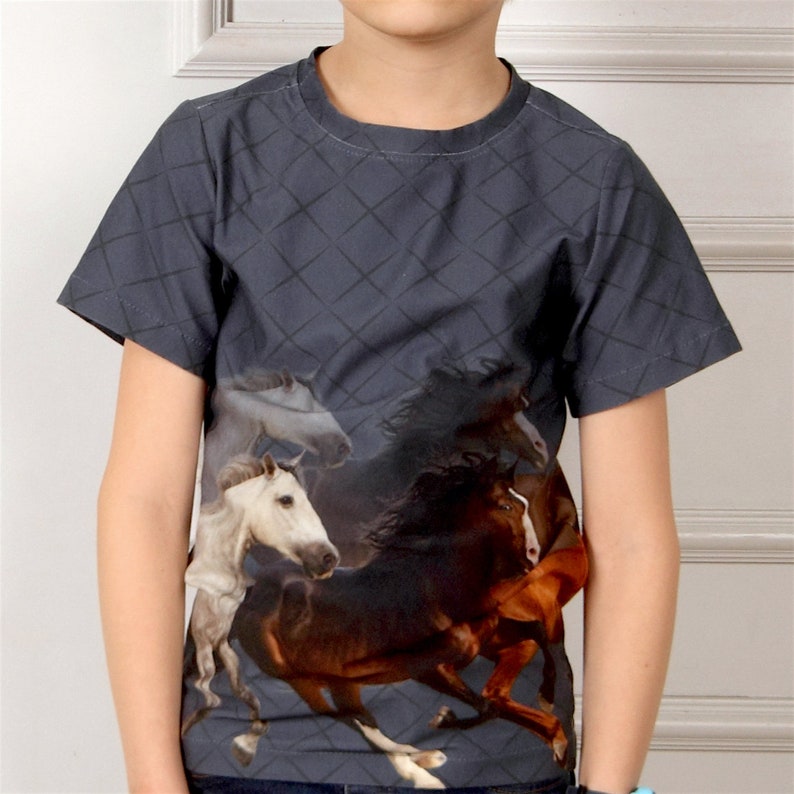 Camiseta para hombre con estampado de caballos de punto de algodón imagen 5