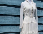 Breathtaking Vintage 50s Wedding Dress