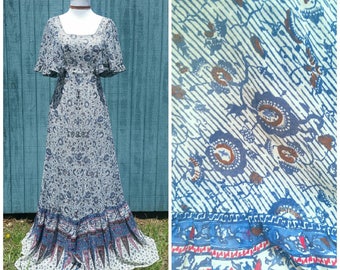 Vintage 70s Dress, bohemian maxi dress with flutter sleeves festival prairie hippie
