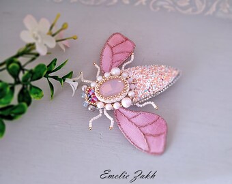 Beetle pink  v Insect Brooch Pin Beetle with Beaded Wings Nature Jewelry Accessories Embroidery High Fashion