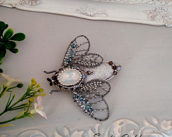 Beetle gray silver Insect Brooch Pin Beetle with Beaded Wings Nature Jewelry Accessories Embroidery High Fashion
