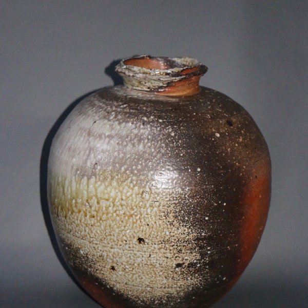 natural ash glaze jar