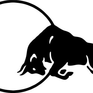 Peut inclure: Une illustration graphique noire représentant un taureau en position de charge, la tête baissée et le corps orienté vers la droite, devant le contour circulaire noir fin qui encadre la partie gauche de l'animal sur cette image.