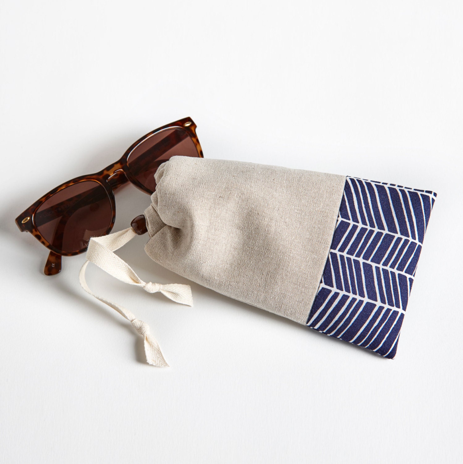 Padded Sunglasses Case with Cleaning Cloth Glasses Case Etsy
