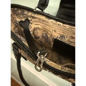 Brighton Woven W/Black Leather Trim Purse Braided Handles Heart Charm Bild 9