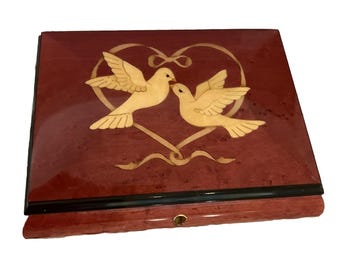 Vintage SORRENTO Italien HOLZ Tauben & Herz Inlay REUGE Schweizer Spieluhr Schmuck