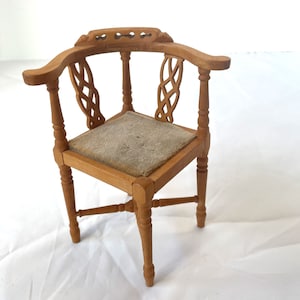 TH Coles Miniature Corner Chair