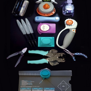 Envelop Maker Fiskers Rotary Cutter Kaarten maken Ambachten Cirkelhoekpons Pootafdruk Chinees symbool Papieren knutselsleutelpons