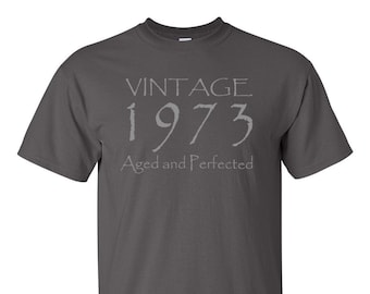 Vintage 1973 Aged and Perfected T-Shirt - 50th Birthday Gift for Men or Women Turning 50 Mom Dad Brother Sister Friend Custom Tee S-2XL