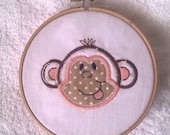 Monkey Embroidery Hoop. The appliqued design animals wall hanging or nursery
