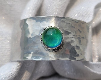 Mood Bracelet - color changing mood bezel on silver cuff bracelet