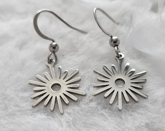 Pendientes Sunburst en plata, pendientes Sunburst, celestial, pendientes Sunshine, pendientes Sun, pendientes minimalistas, pendientes colgantes Sun