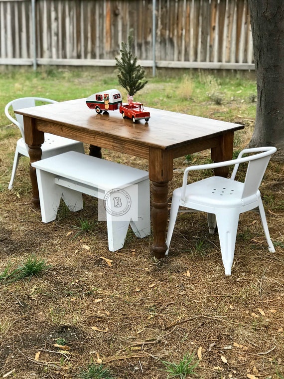 kids farmhouse table