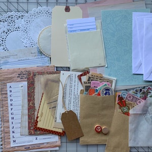 Conjunto de papelaria vintage efêmera/estilo caseiro/93 unidades