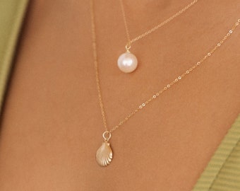 Petite Shell Charm Necklace • Simple Gold Necklace • Shell Charm • Gold Shell Necklace • Bridesmaid Gift • Dainty Layering Chain Necklace