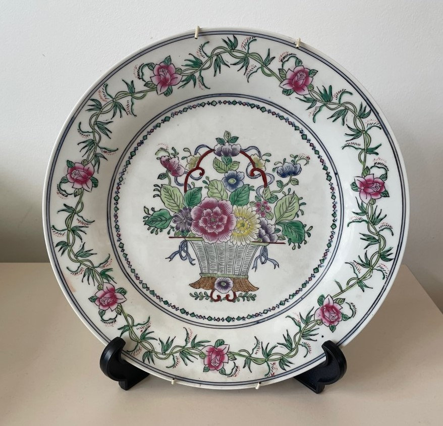 時代　粉彩大皿　孔雀牡丹　送料込み1124 時代 粉彩大皿 孔雀牡丹 送料込み1124 中国 粉彩大皿 孔雀牡丹 送料