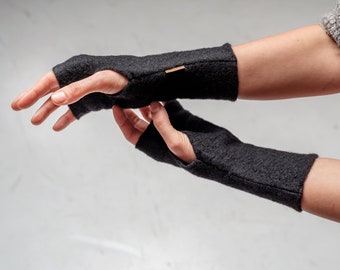 Fingerless Wool Gloves Black, Hand Warmers Arms texting glows, Herringbone,Wrist Warmers, Black Gloves, Rustic,Steampunk, Celtic, Folk Style