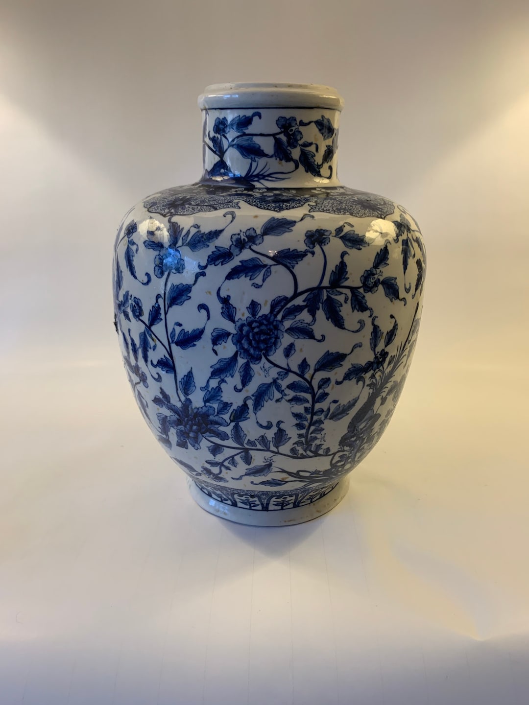 Large Chinese Blue and White Vase, Chinese Pottery Vase, Ming Dynasty