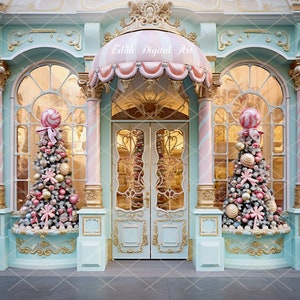 Peut inclure: Une devanture de magasin avec un auvent rose et blanc et deux sapins de Noël décorés de boules roses et dorées. La devanture est décorée de garnitures dorées et a un extérieur bleu clair.