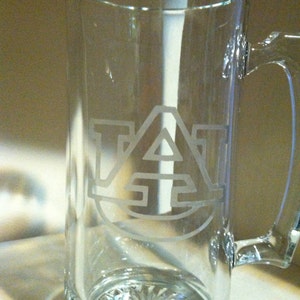 Glass Etched 16 oz Beer glass (Alabama or Auburn)