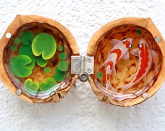 Cute mini koi fish resin painting in the walnut shell, 3D painting, resin art, art gift, birthday gift, xmas gift, table decor, fish lover