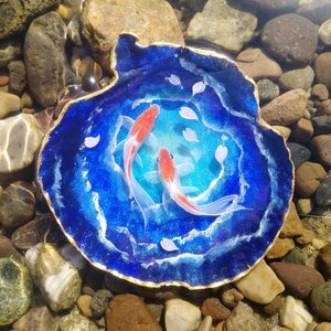 Handpainted 3D Resin Koi Fish in Oyster Shell - Feng Shui Home Decor ...