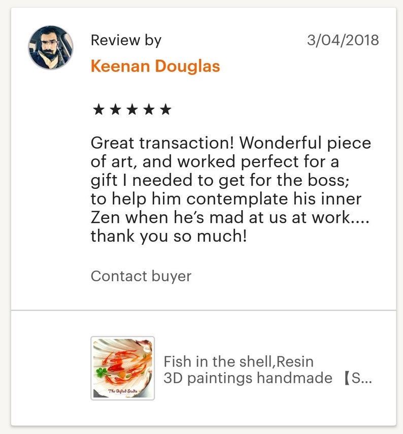 Puede incluir: Rese&ntilde;a de cliente del 4 de marzo de 2018 de Keenan Douglas, que eval&uacute;a una obra de arte. La rese&ntilde;a incluye cinco estrellas y un texto elogioso. La imagen tambi&eacute;n muestra una peque&ntilde;a pintura de un pez en una concha.