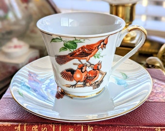 Vintage Unnamed Brightly Colored Red Cardinal Type Bird Teacup And Saucer Set With Green Ivy Marked E-4781 - Possible Inarco, Made In Japan