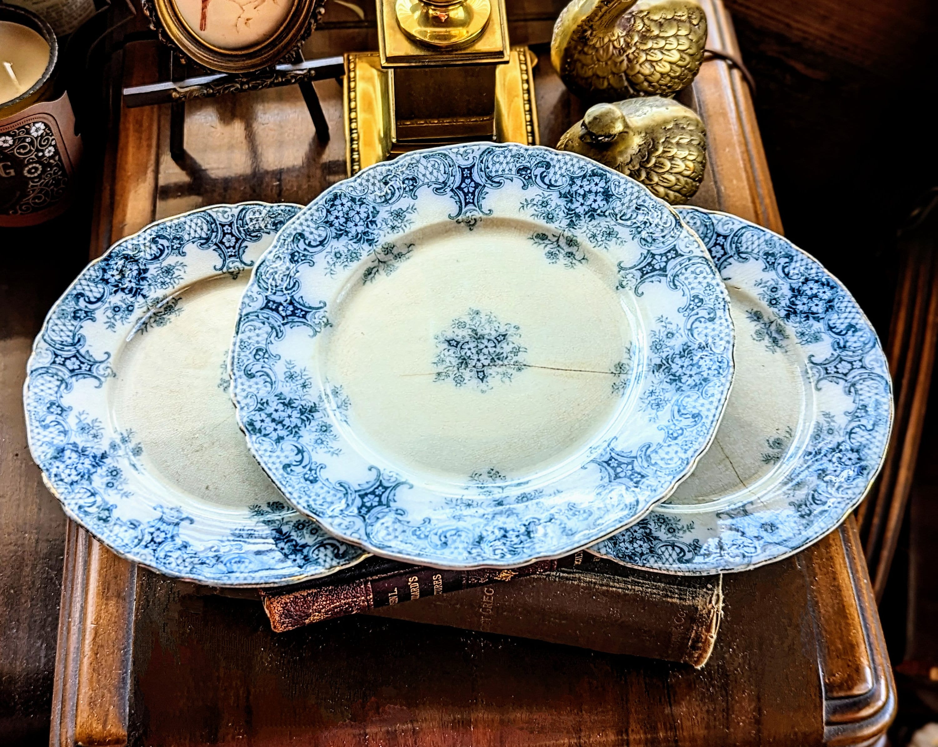 フローブルー Wood & Son Flow blue アンティーク プレート Antique Flow Blue Keswick Plate: Wood & Son Semi-porcelain