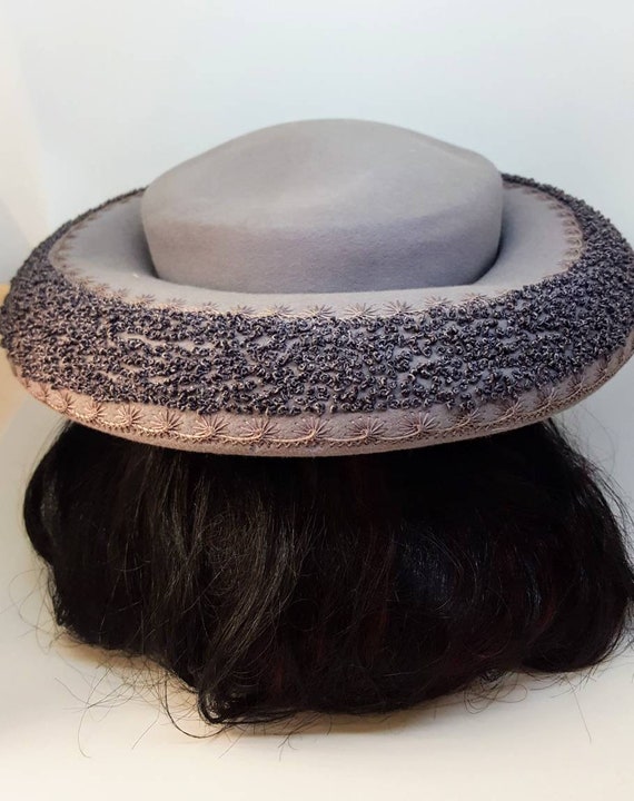 Vitage Gorgeous Blue Grey 1940-50s Hat Designed b… - image 1