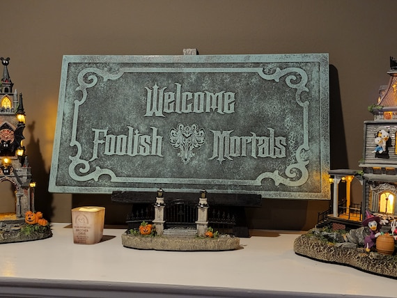 Disney the Haunted Mansion 'welcome Foolish Mortals' Carved Sign