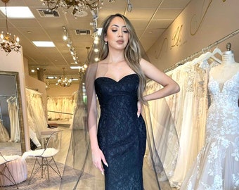Black Wedding Veil, Dramatic Gothic Bridal Veil, Modern Raw Edge