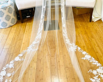 Wedding Veil, Bridal Veil, Sparkle Veil, Flower Veil, Embroidered Veil, Floral Veil, Wedding Veil with Flowers, Sparkle Veil-PRIMAVERA VEIL