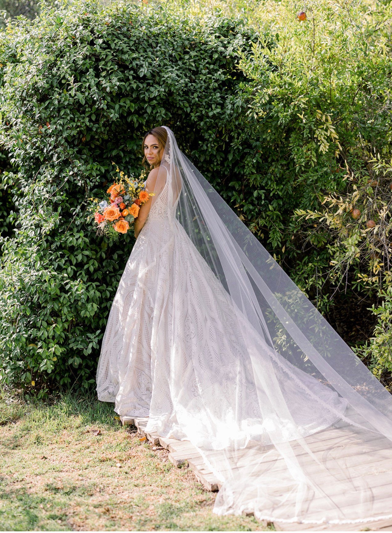 Oscar de la Renta Beaded Bridal Veil Ivory Cathedral Length Tulle ODLR Oscar de la Renta Bridal Fall 2026. Tulle ballgown with  main image 3