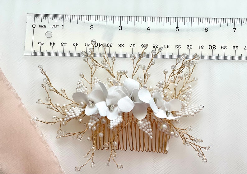 Bridal Hair Comb, Floral Bridal Comb,Pearl Bridal Comb, Bridal Comb Pearl, Bridal Comb with Flowers imagem 6