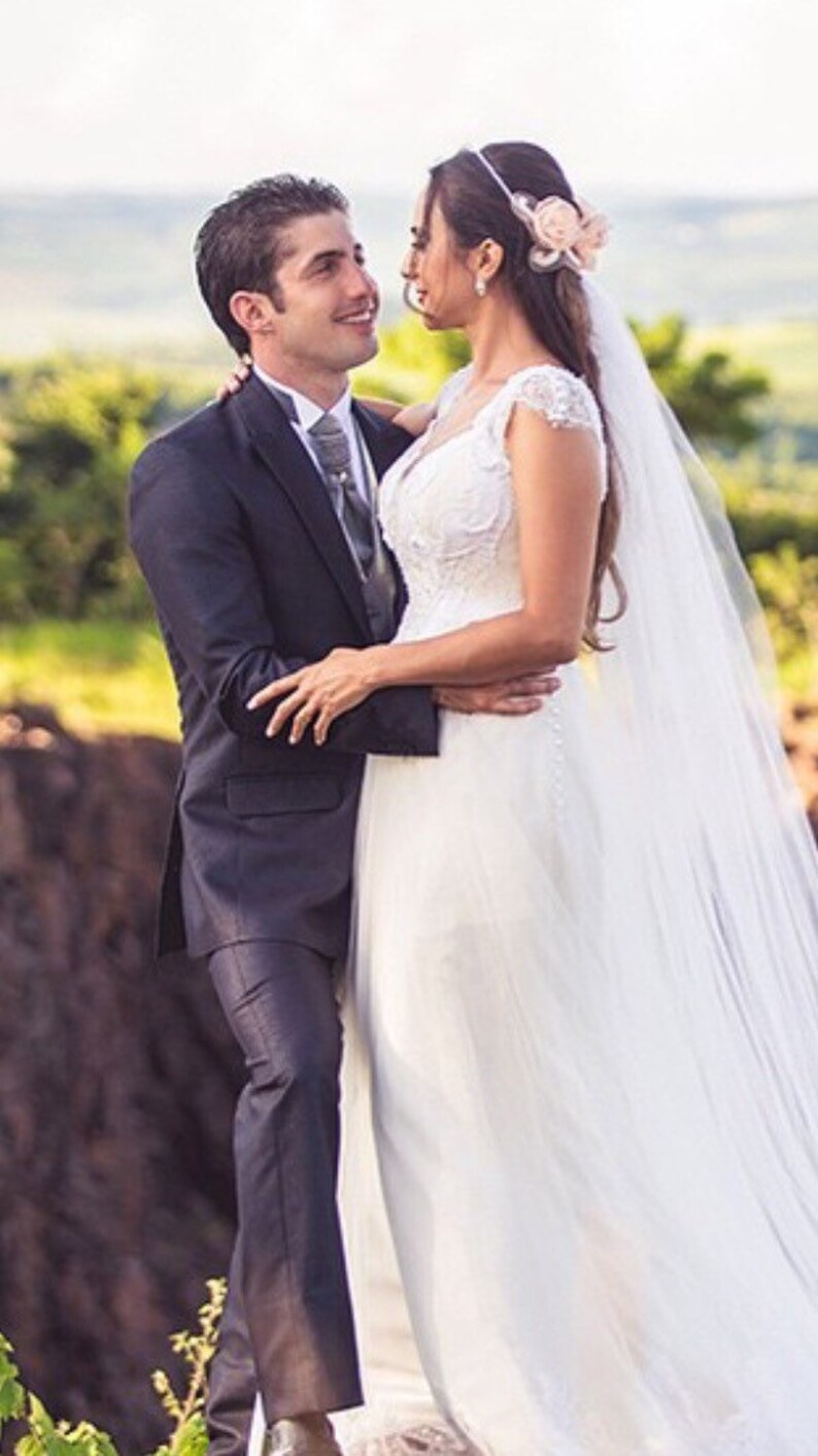 wedding veil with flower wreath