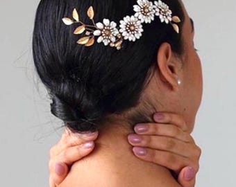 Vintage Euro Disney Floral Hair Comb, Feminine Floral Hair  display picture 3