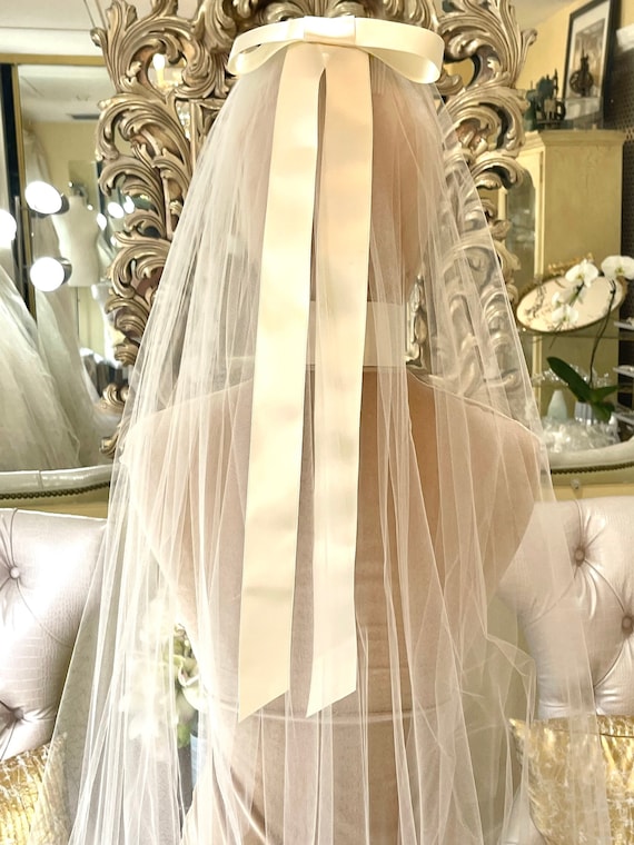 Satin Bow Veil Large Bow Veil Ivory Bow Black Bow Ivory Etsy