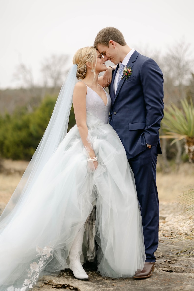 Blue Wedding Veil, Wedding Veil, 2-Tier Blue Veil, Bridal Veils, Glimmer Tulle Soft Blue, Garden Wedding Veil MISTY MORNING image 4