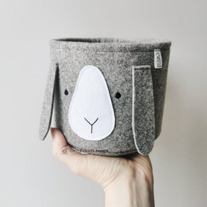 Bunny rabbit Easter basket, nordic inspired felt grey bunny toy storage for kids room 14x16 cm