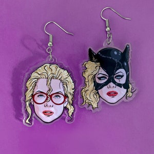 Selina Pendientes Estaciones Tarjetas de Felicitación Retro Padre Navidad Película de los 90 Película Devuelve Gato Gatito Hola Infierno Aquí Traje de letrero de neón