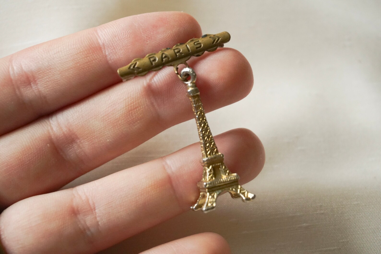 Religion & Esotérisme - Ancienne Broche / épingle chrétienne