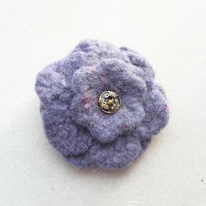 6 1/2&quot; Handgemachte Filz Blume Brosche, Pin in Lila, Geschenk, Präsent