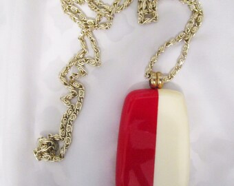 Bakelite Pendant Necklace, Vintage,  Beautiful Red and White